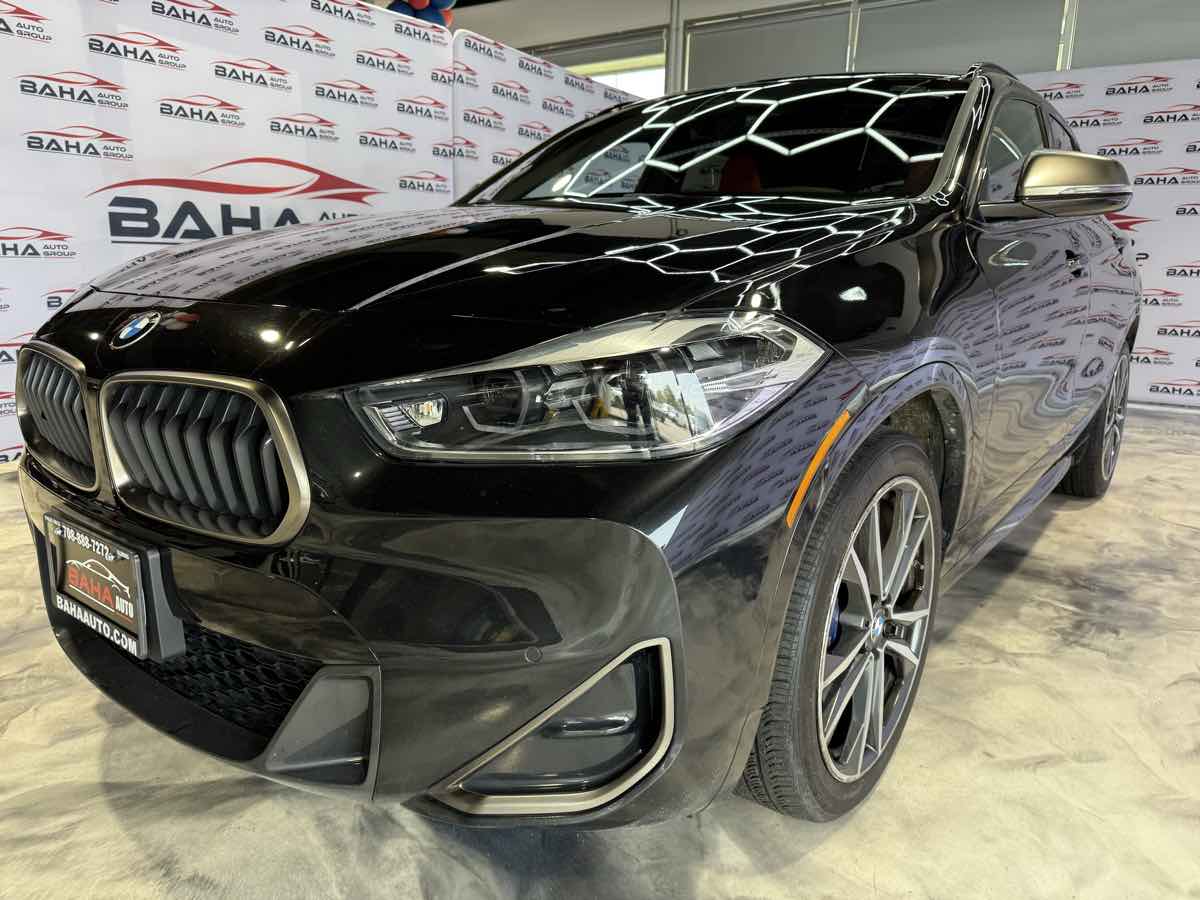 Vehicle image 4 of 69