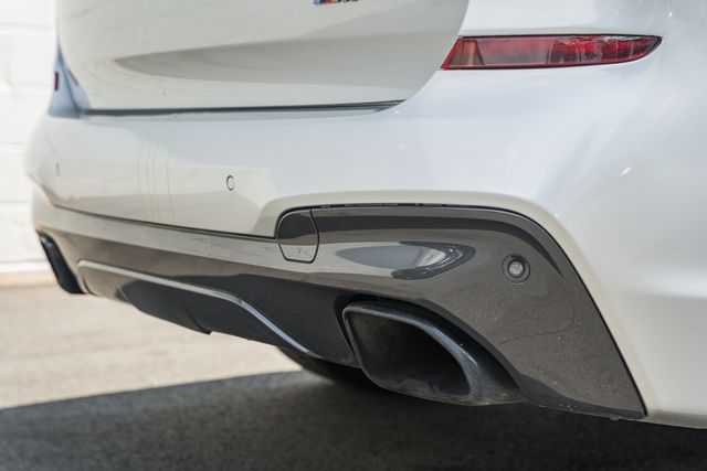 Vehicle image 46 of 48