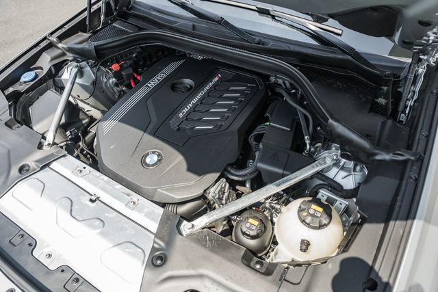 Vehicle image 7 of 48