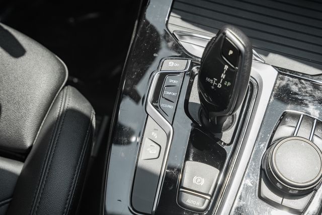 Vehicle image 35 of 48