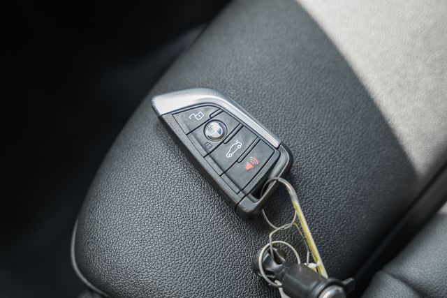 Vehicle image 26 of 48