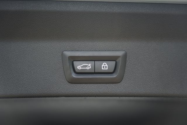 Vehicle image 29 of 48