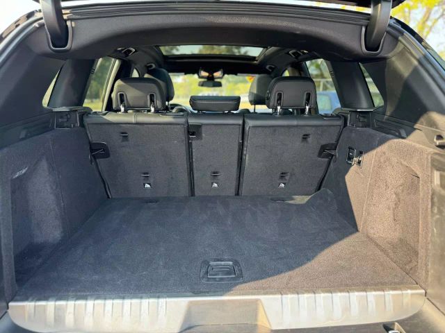 Vehicle image 18 of 24