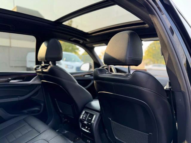 Vehicle image 20 of 24