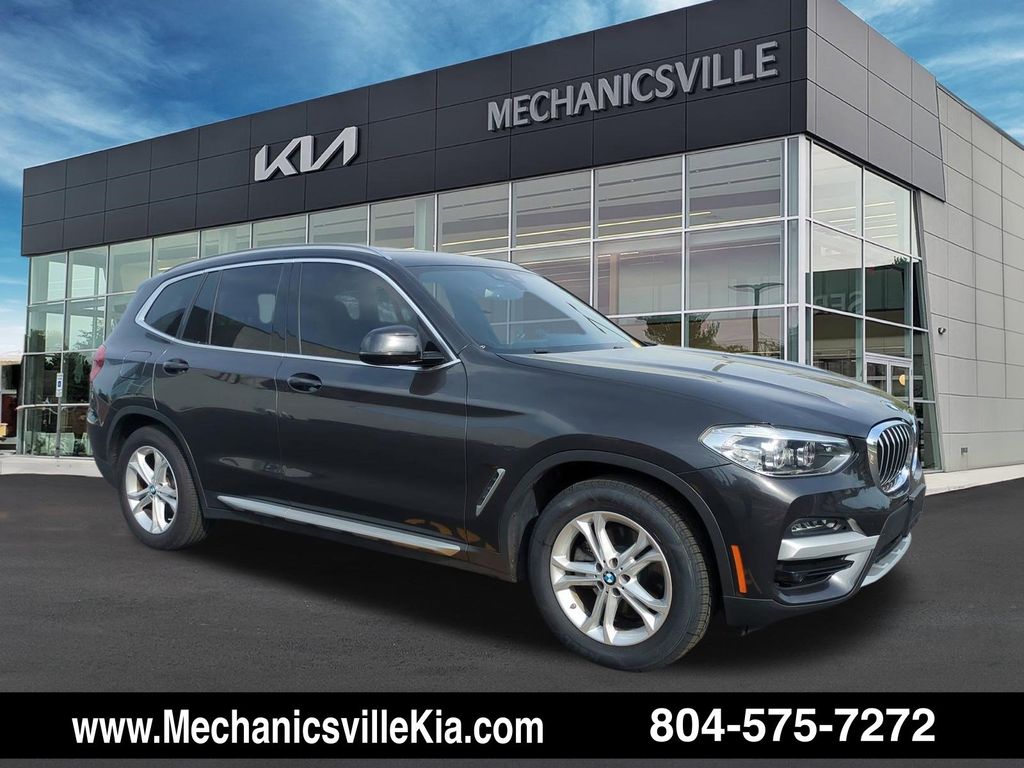 2021 BMW X3 xDrive30i Image 2 of 30