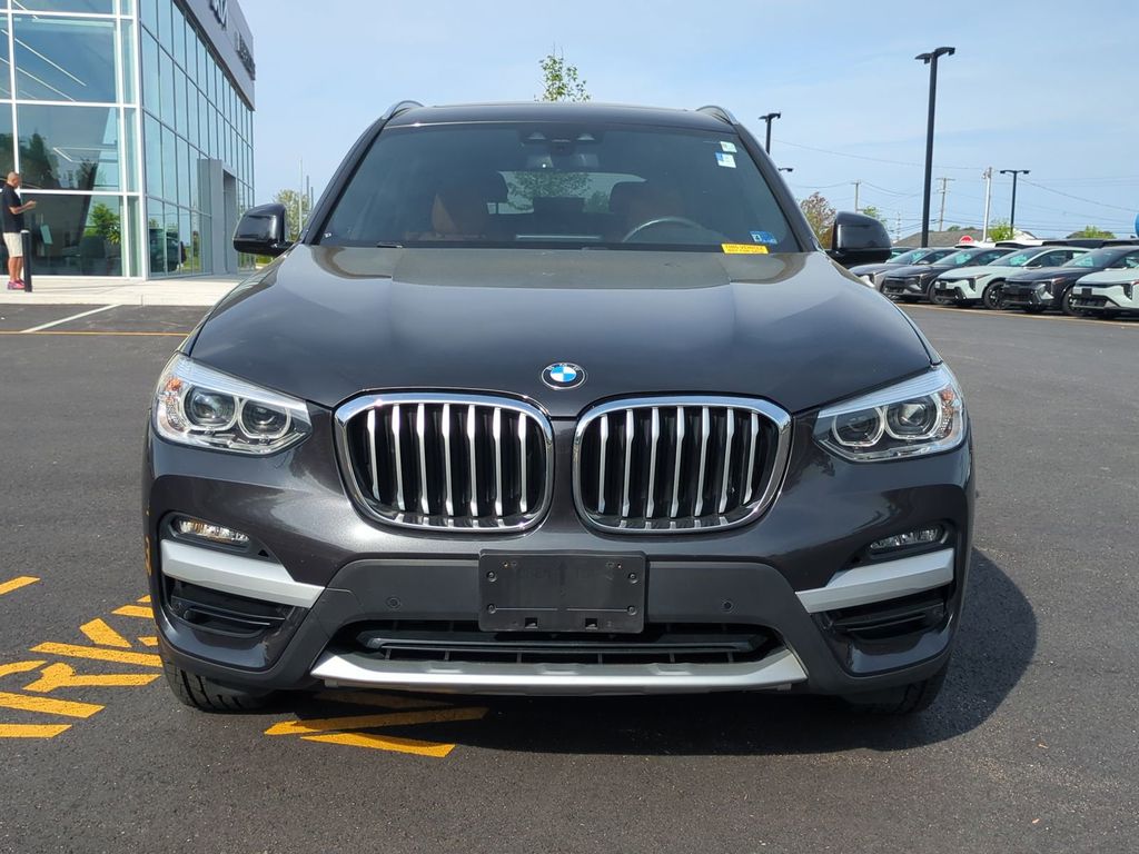 2021 BMW X3 xDrive30i Image 3 of 30