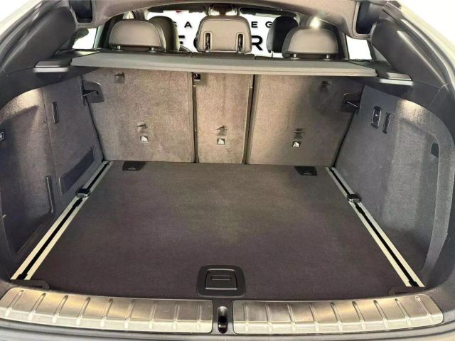 Vehicle image 27 of 36