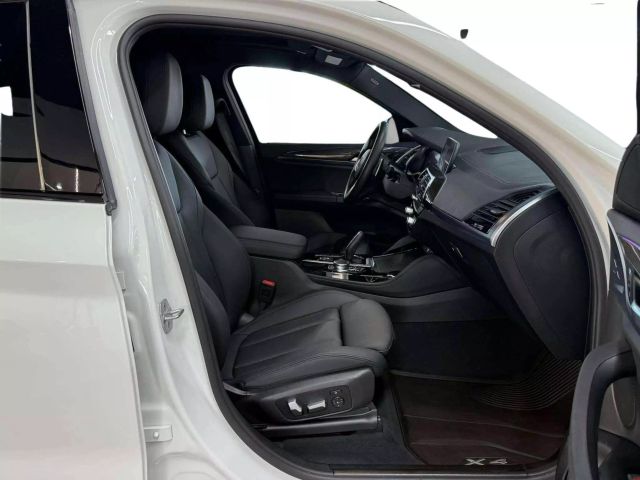 Vehicle image 13 of 36