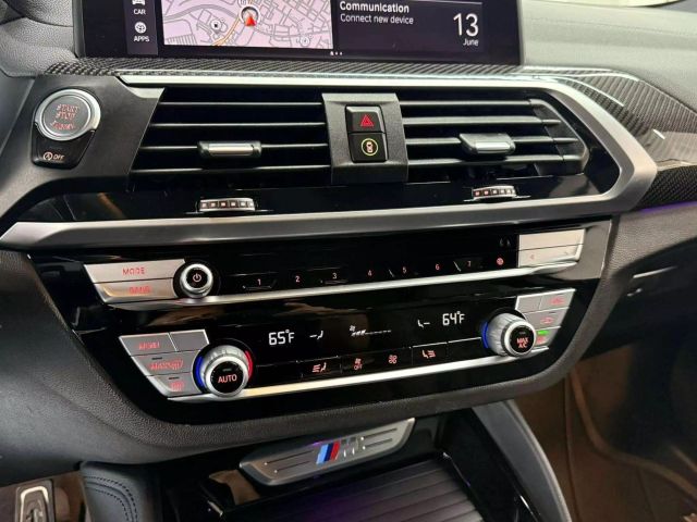 Vehicle image 23 of 36