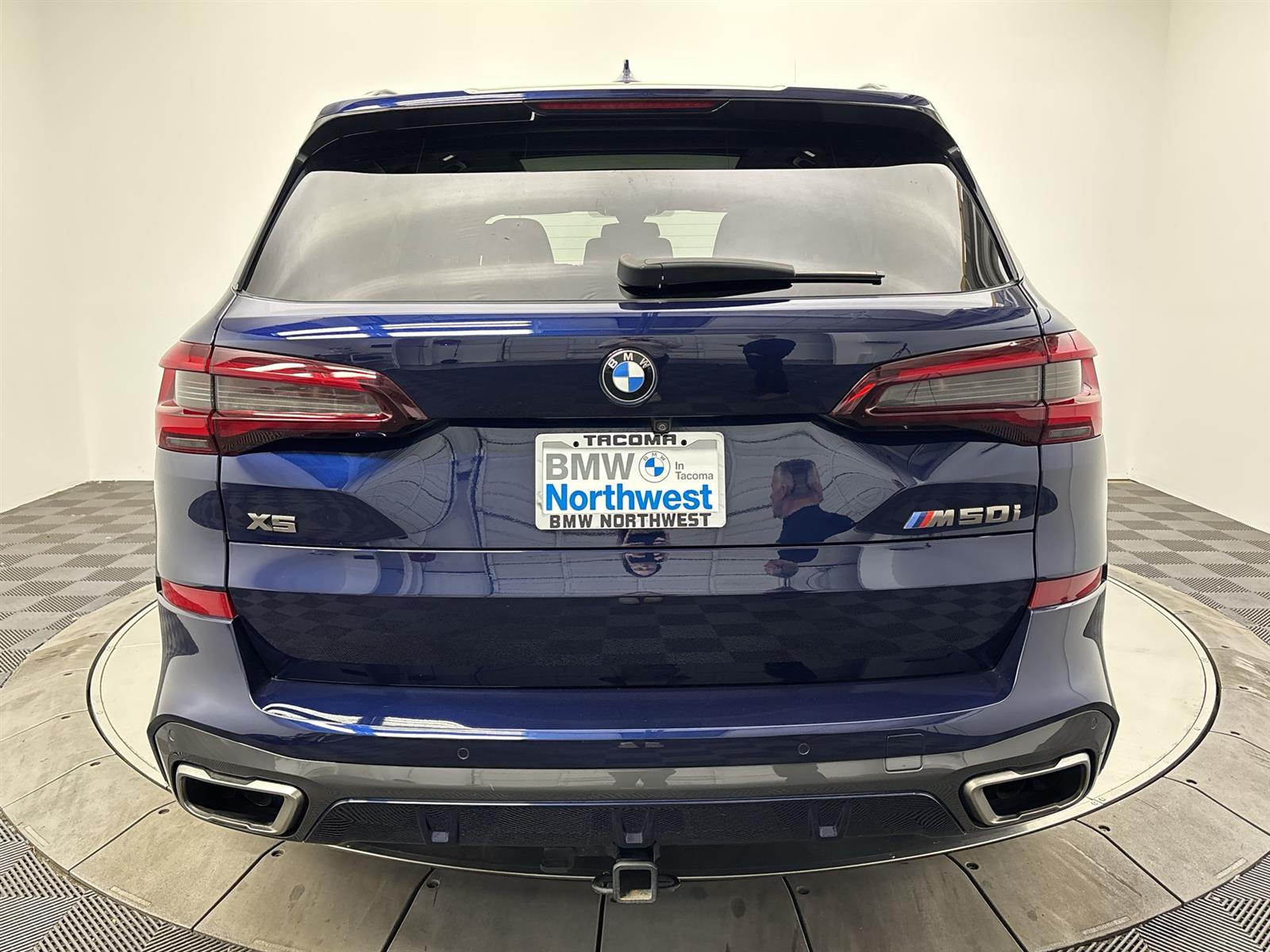 Vehicle image 20 of 31