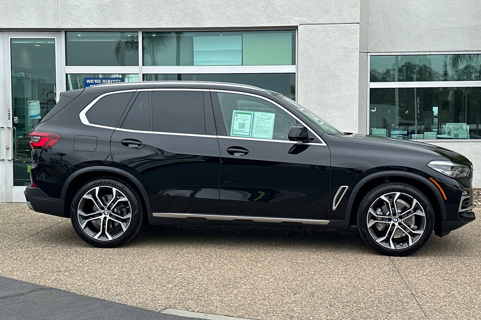Vehicle image 4 of 30