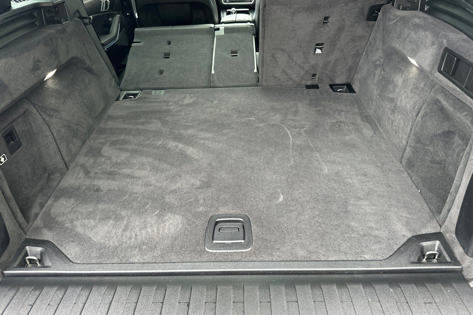 Vehicle image 15 of 30