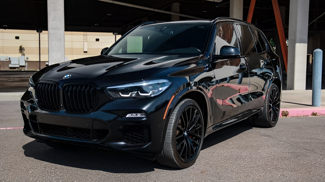 Vehicle image 33 of 39