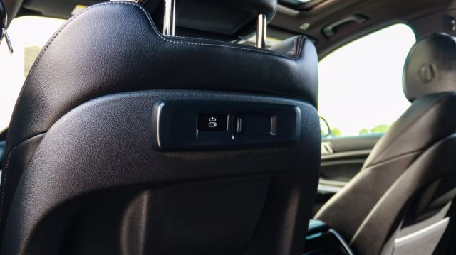 Vehicle image 29 of 39