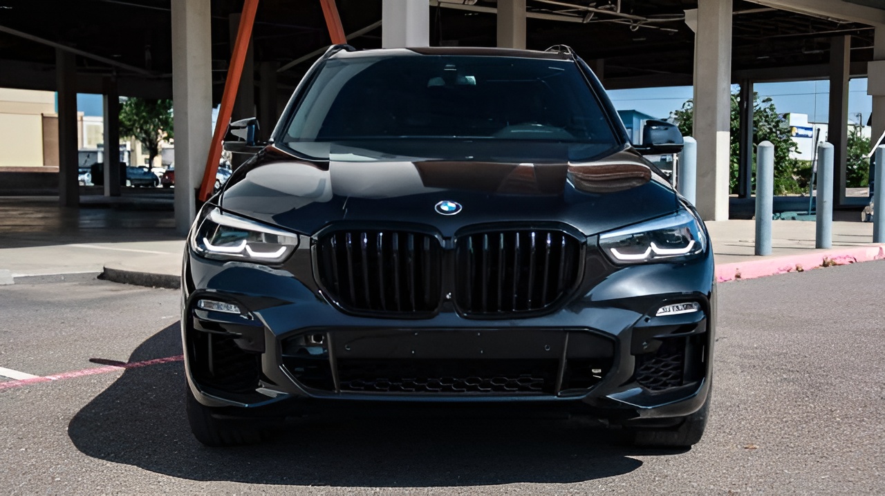 Vehicle image 34 of 39
