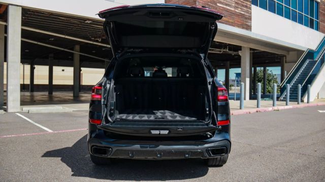 Vehicle image 11 of 39