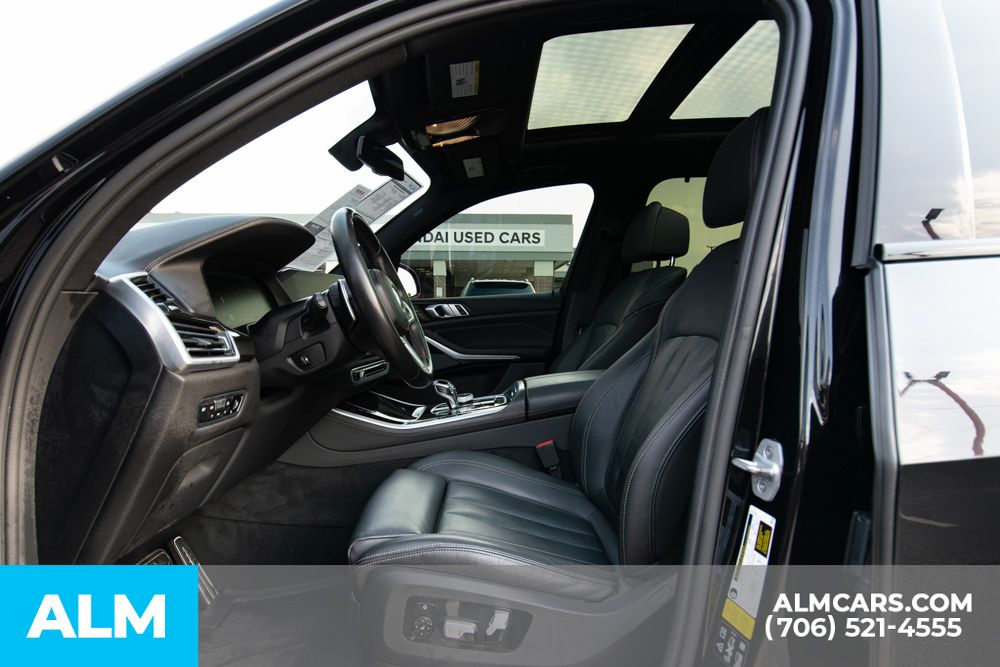 Vehicle image 40 of 49