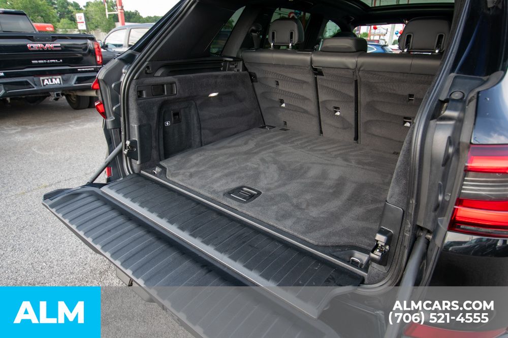 Vehicle image 12 of 49