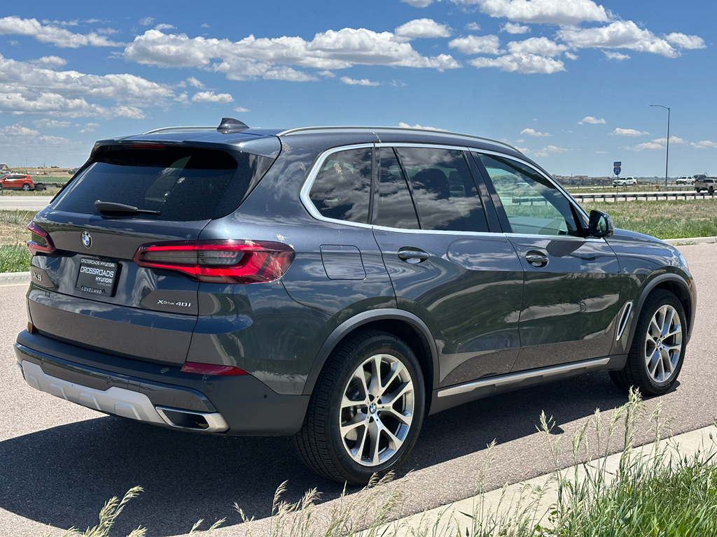 Vehicle image 5 of 32