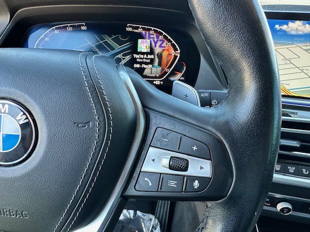 Vehicle image 16 of 49