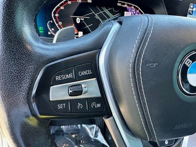 Vehicle image 15 of 49