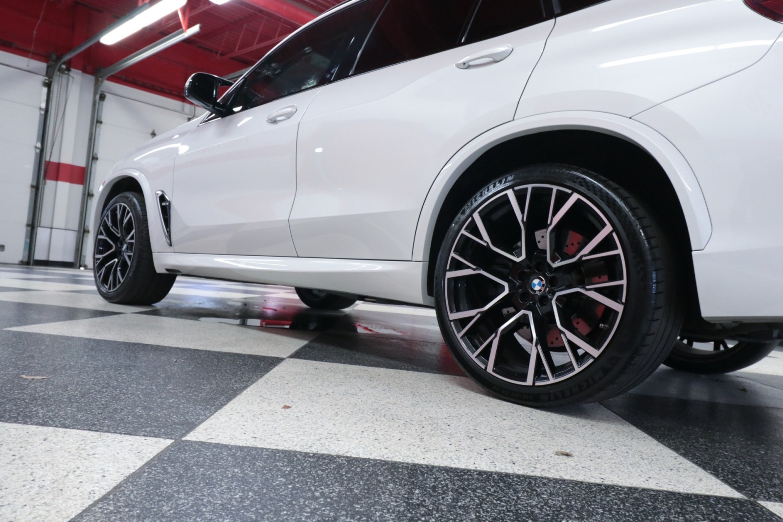 Vehicle image 43 of 44