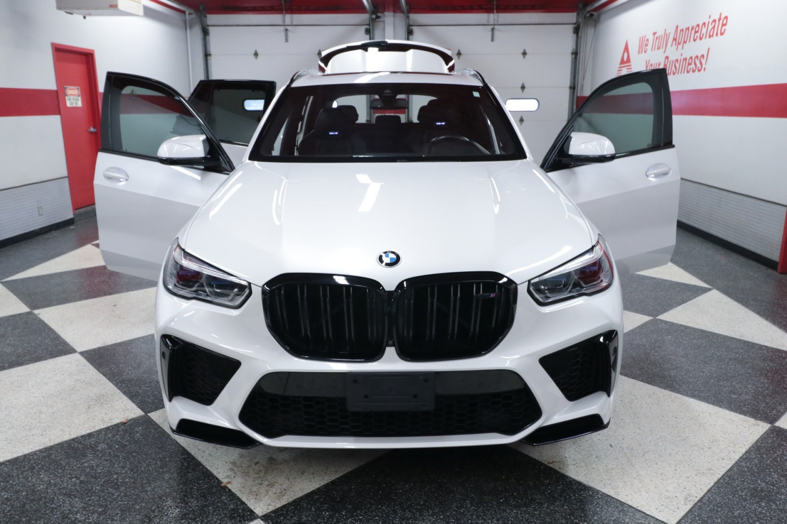 Vehicle image 2 of 44
