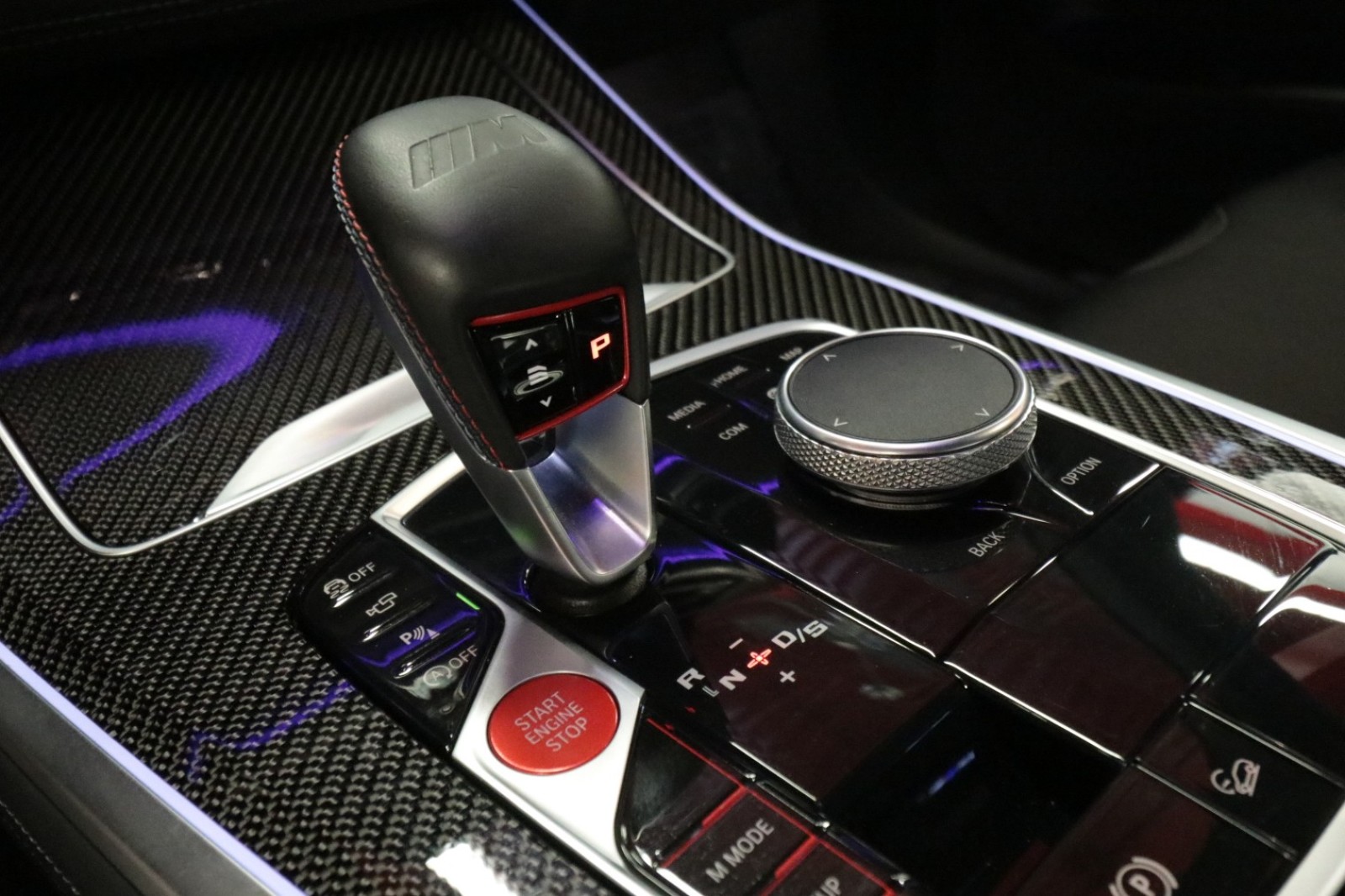 Vehicle image 23 of 44