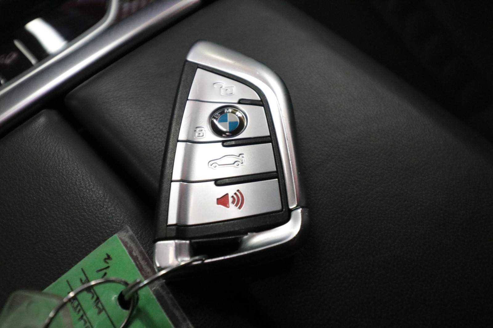 Vehicle image 24 of 44