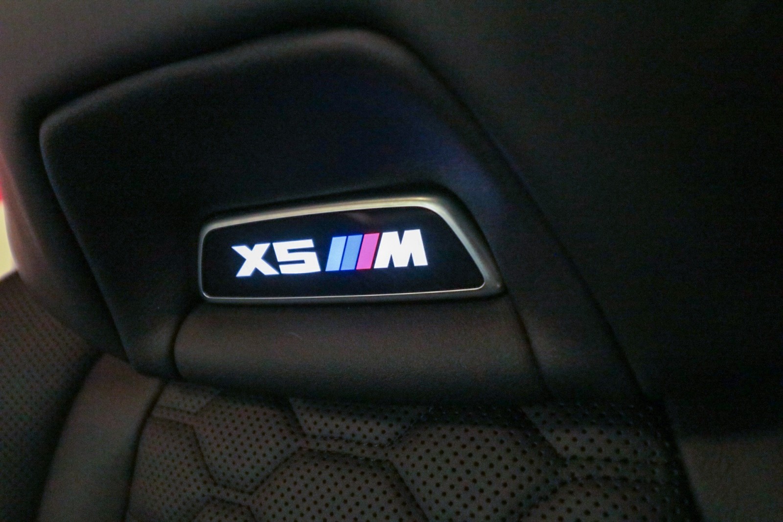 Vehicle image 15 of 44