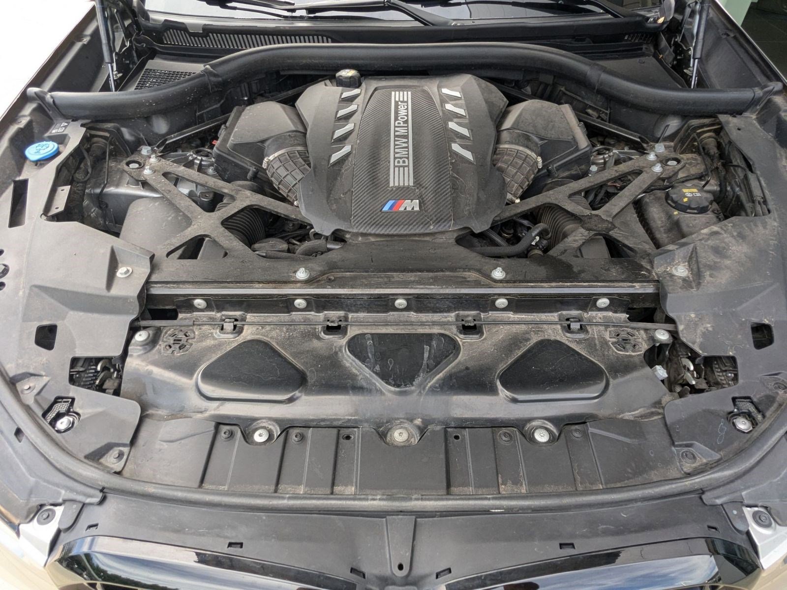 Vehicle image 27 of 28