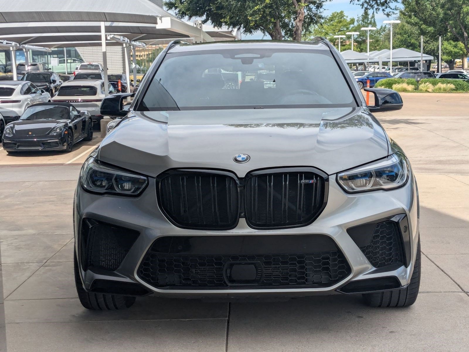 Vehicle image 2 of 28