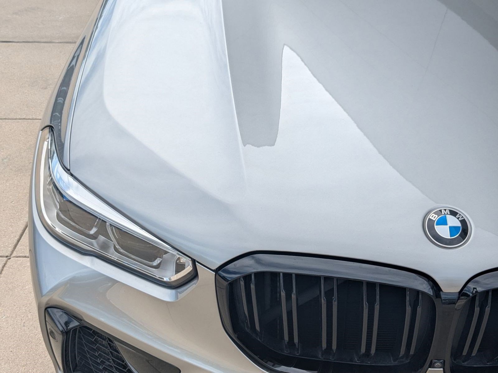 Vehicle image 12 of 28