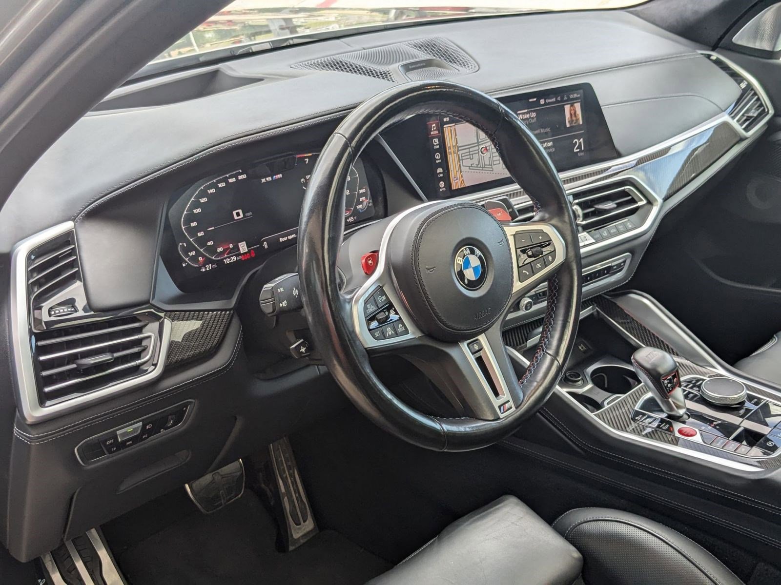 Vehicle image 9 of 28