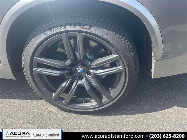 Vehicle image 8 of 35