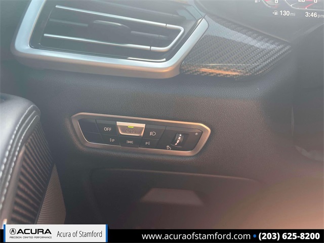 Vehicle image 27 of 35