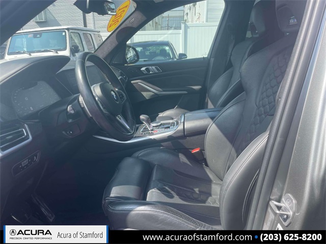 Vehicle image 14 of 35