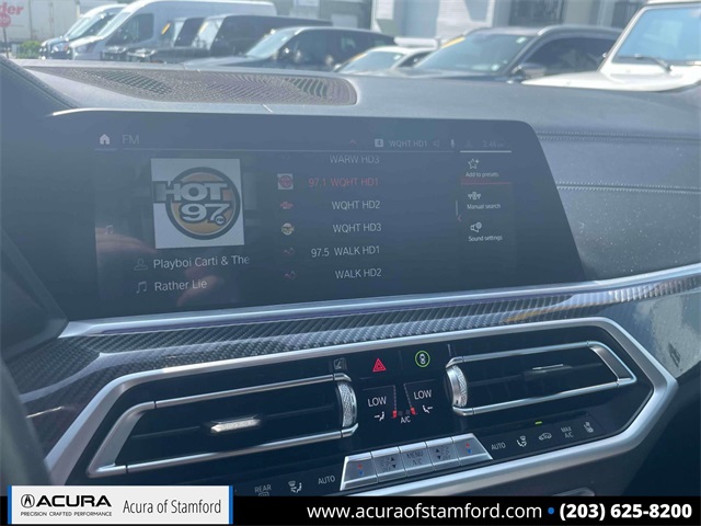 Vehicle image 18 of 35