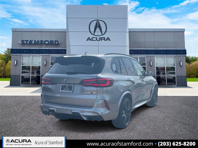 Vehicle image 4 of 35