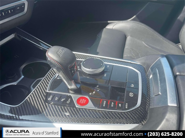 Vehicle image 31 of 35