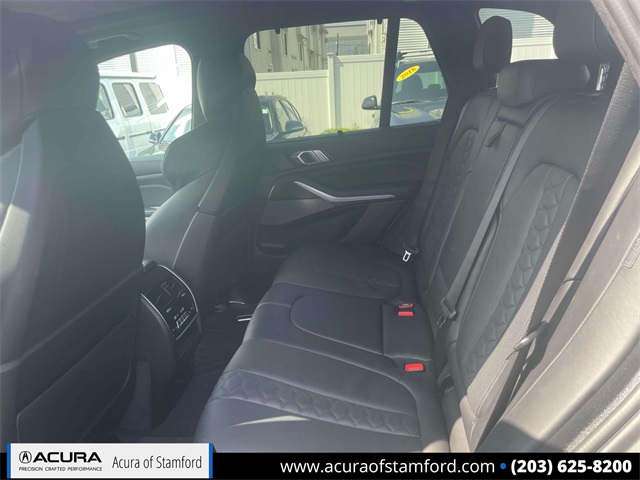 Vehicle image 12 of 35