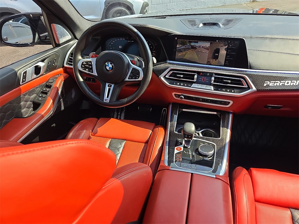 Vehicle image 18 of 31