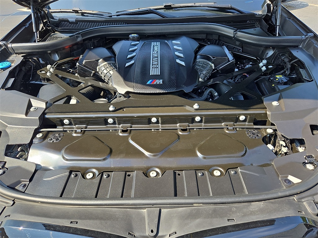 Vehicle image 12 of 31