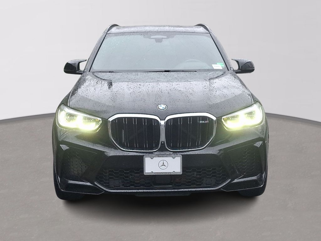 Vehicle image 2 of 32