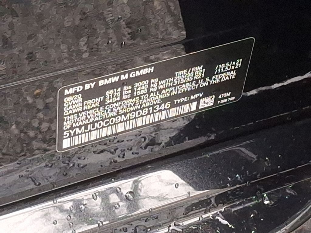 Vehicle image 28 of 32