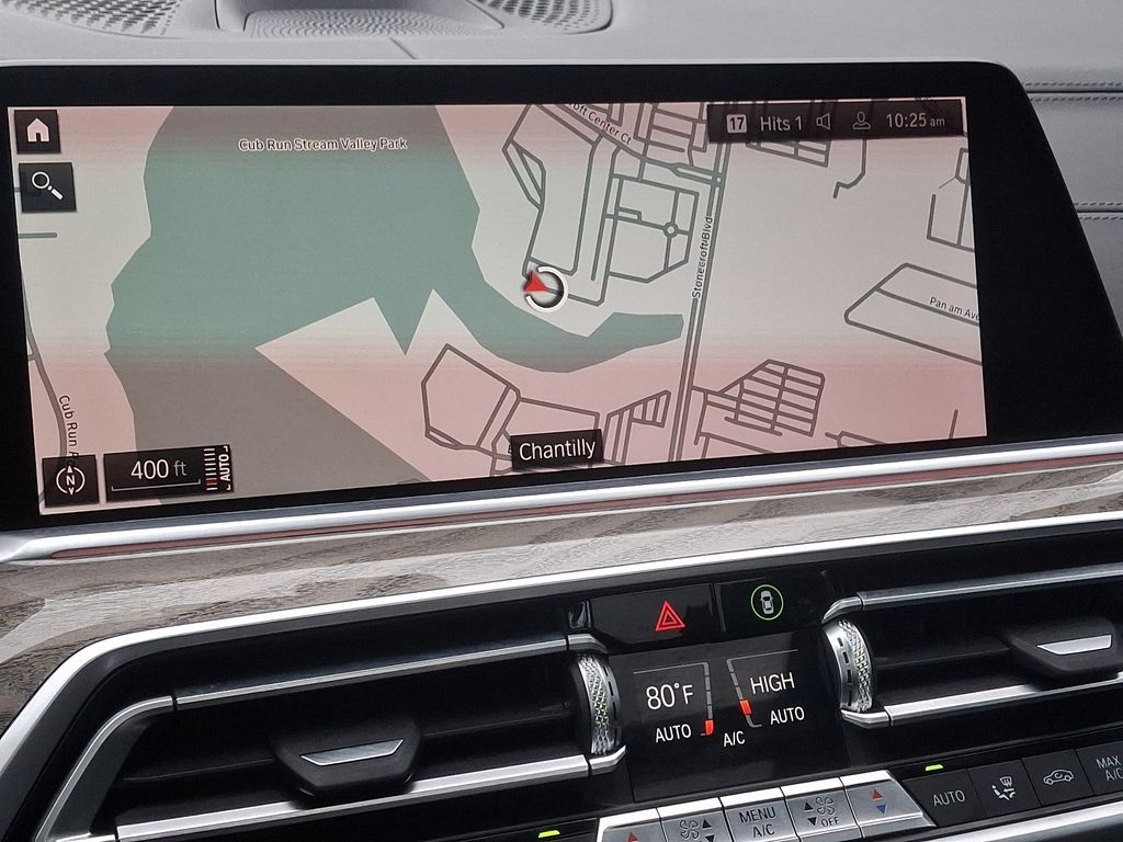 Vehicle image 17 of 32