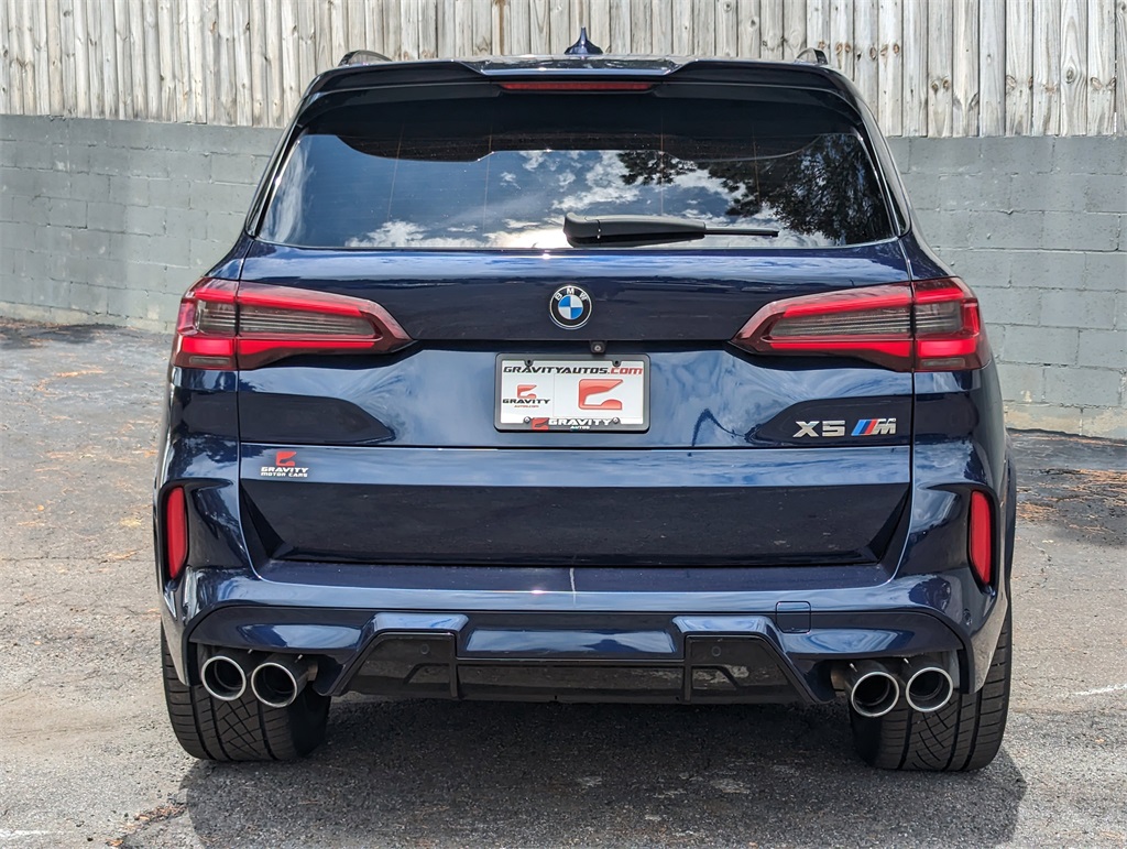 Vehicle image 6 of 32