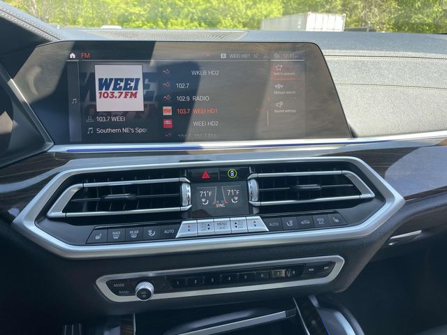 Vehicle image 20 of 35