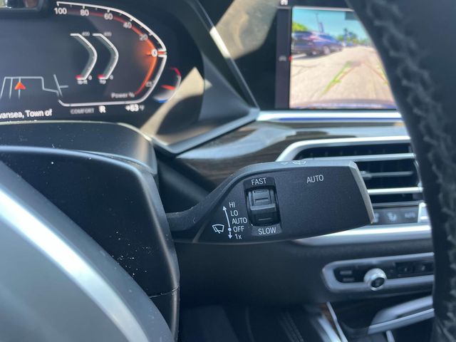 Vehicle image 34 of 35