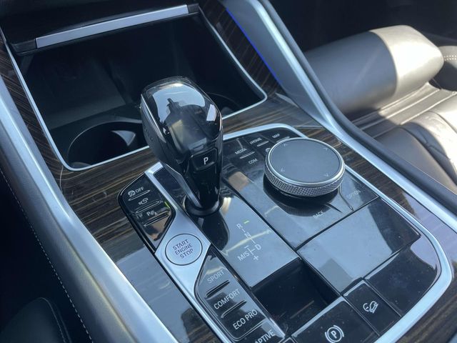 Vehicle image 22 of 35